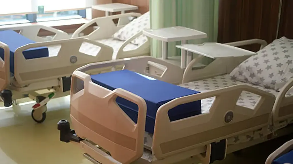 manual hospital bed2